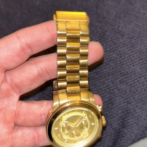 Michael Kors Oversized Gold Tone Runway Watch - Picture 6 of 8